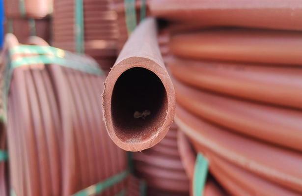 雄关区电力行业使用的RPE阻燃穿线管有哪些标准？